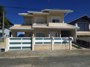 Casa ampla em Bombinhas
